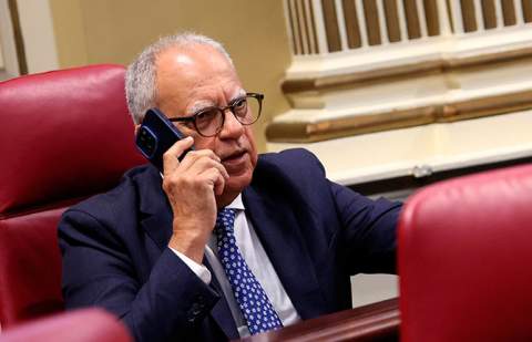 Curbelo pide “prudencia, diálogo y vías diplomáticas” ante la incertidumbre en Venezuela