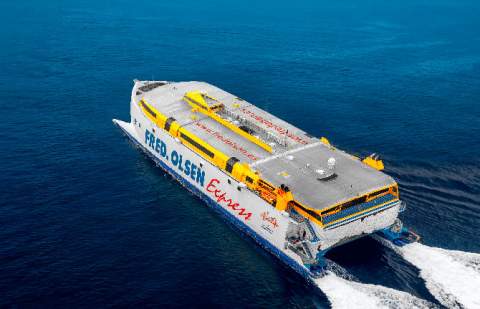 La ruta de Fred. Olsen Express entre El Hierro y Tenerife celebra su primer aniversario