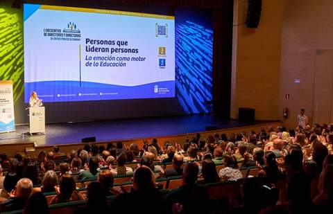 Educación ofertó cerca de 140.000 plazas de formación para el profesorado canario durante el curso 2024/25