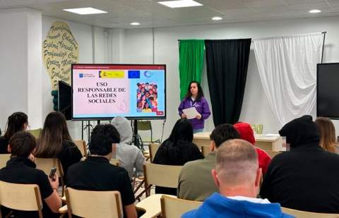 El proyecto “Transformando Realidades” avanza con intervenciones en centros educativos y espacios comunitarios de La Gomera.