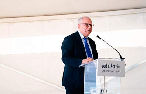 Curbelo: “El enlace eléctrico de La Gomera y Tenerife es el resultado de diez años de trabajo constante de ASG”