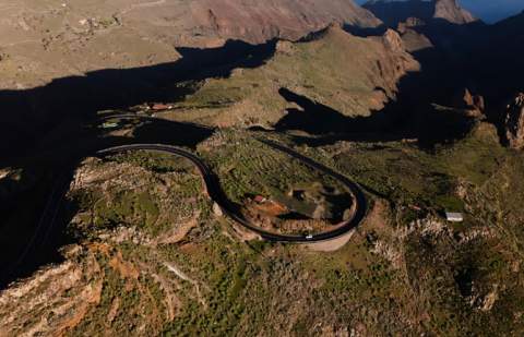 El Cabildo ejecuta mejoras en la carretera GM-2, entre San Sebastián y la Degollada de Peraza