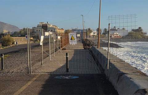 El PSOE de Valle Gran Rey alerta del deterioro del muro de contención de la avenida marítima