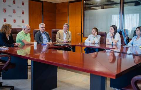 Cabildo y Colegio Oficial de Farmacéuticos refuerzan el programa ‘Silbo’ con un nuevo convenio