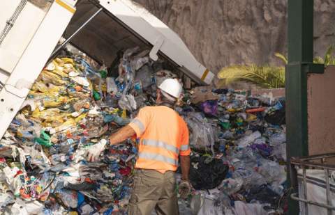 El Complejo Ambiental de El Revolcadero facilita el reciclaje de 677 toneladas de residuos durante el último año