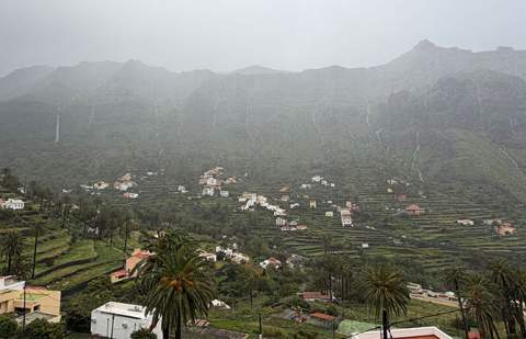 El Cabildo eleva el PEIN a fase de emergencia por las fuertes lluvias en Valle Gran Rey y Alajeró