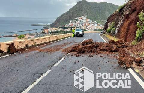 La borrasca deja en Tenerife personas rescatadas y cortes de luz