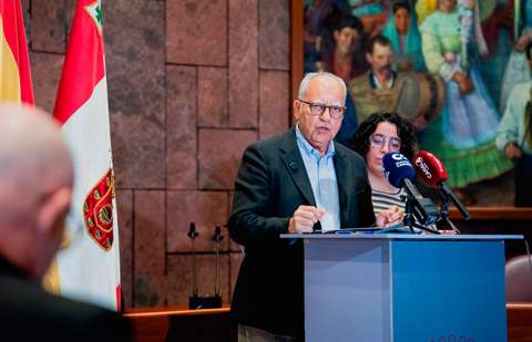 El Cabildo aprueba un plan extraordinario de inversiones con 28 millones de euros para reforzar los servicios públicos