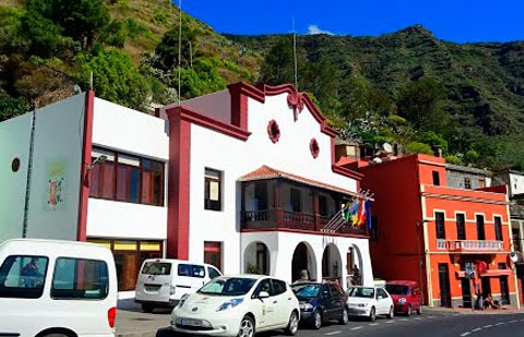 El Ayuntamiento de Hermigua activa un programa de acompañamiento, con una inversión de 119.800 €