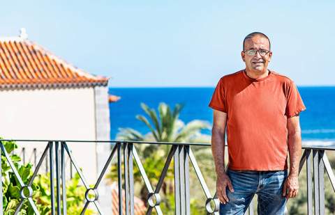 Iniciativa por La Gomera (IxLG) propone convertir la cubierta del CEO Nereida Díaz Abreu en un parque fotovoltaico