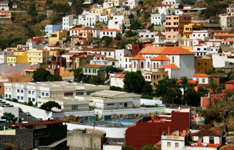 El Gobierno de Canarias saca a concurso las obras de reparación de 85 viviendas y 3 solares en La Gomera