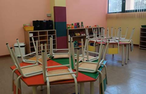 Anuncian movilizaciones laborales y vecinales para parar el cierre de escuelas infantiles