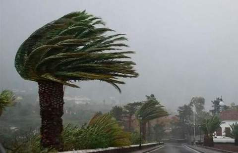 Therese deja rachas de 116 km/h y más de 55 litros en la madrugada del sábado en Canarias