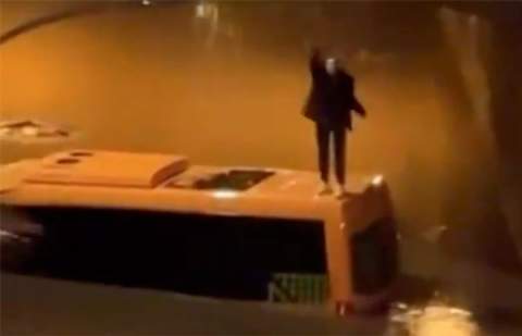 La borrasca baja de intensidad en Canarias tras una noche de fuertes lluvias y nieve