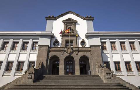 El Gobierno canario autoriza nueve titulaciones universitarias nuevas