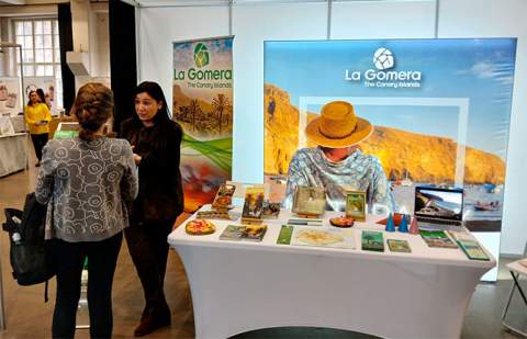 Turismo de La Gomera refuerza su apuesta por el mercado nórdico en el mayor evento de yoga de Finlandia