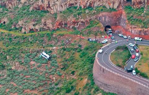 El conductor de la guagua accidentada en La Gomera está familiarizado con la carretera