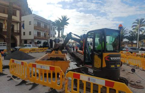 El Ayuntamiento de San Sebastián finaliza la reparación de la red de saneamiento en la Plaza de Las Américas