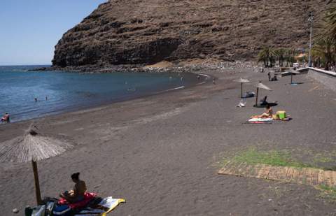 El Grupo Socialista presenta medidas concretas para la recuperación de las banderas azules en sus playas