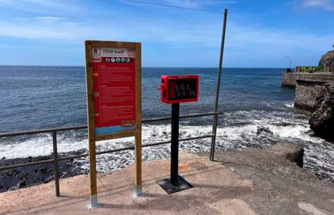 Vallehermoso incorpora tecnología de rescate inmediato en su litoral con la instalación de dispositivos OneUP