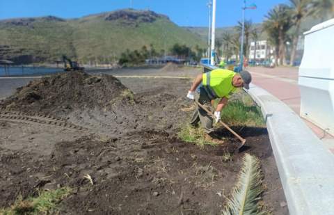 El Ayuntamiento de San Sebastián realizó trabajos de acondicionamiento de las playas antes de Semana Santa