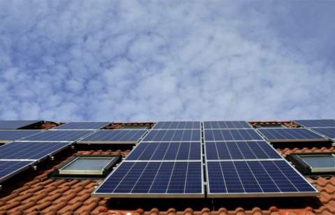 El Cabildo avanza en la implantación de energía fotovoltaica en edificios insulares