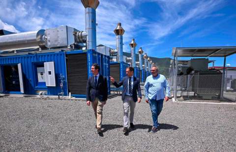 Zapata: “Tenerife y La Gomera ganan seguridad energética con la entrada en funcionamiento de la segunda planta de emergencia”