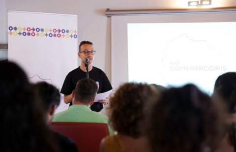 La Gomera presenta la Red “GomeraArcoíris”, un compromiso institucional conjunto con la diversidad y los derechos humanos