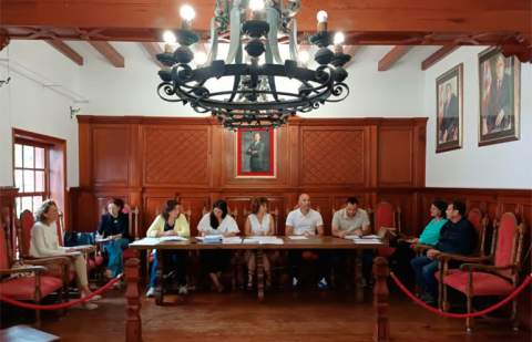 El Ayuntamiento de San Sebastián aprobó la denominación de los patios del Cementerio de San Antonio