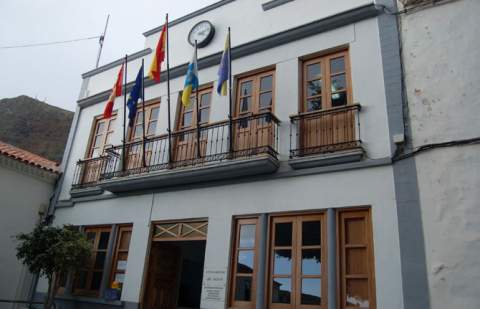 El Ayuntamiento de Agulo saca a licitación la adquisición de un camión  mixto de succión