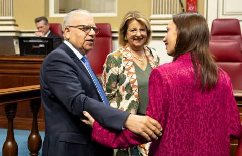 ASG demanda soluciones para reforzar la protección social y desbloquear la mejora del embarcadero de Puntallana