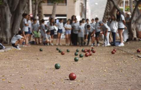 La III Semana Canaria de Juegos y Deportes Tradicionales acerca las modalidades vernáculas a un centenar de escolares de La Gomera