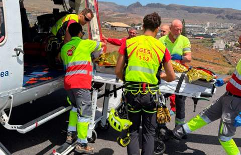 Evacuado en helicóptero tras sufrir una caída en un sendero de La Gomera