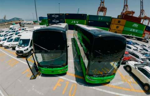 Tenerife incorpora dos nuevas guaguas de doble altura de las trece previstas