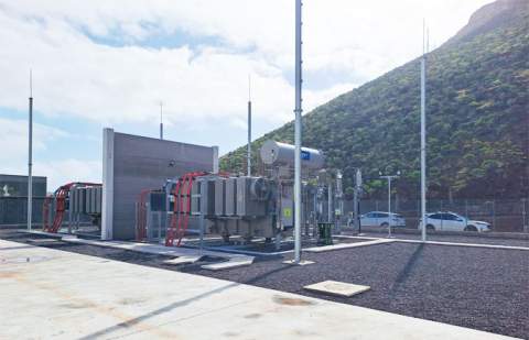 Tenerife y La Gomera, hermanadas por la energía en un momento histórico tras superar Endesa con éxito las primeras maniobras de prueba