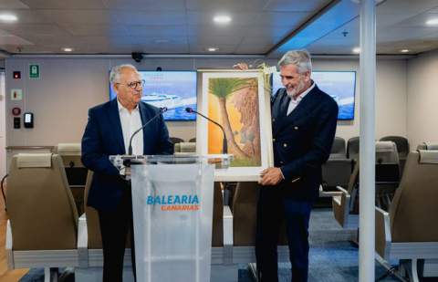 Curbelo destaca que la llegada de Baleària Canarias refuerza la competitividad y la conectividad marítima de La Gomera