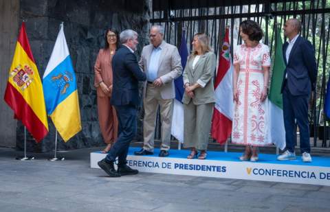 Curbelo avala el nuevo FDCAN como instrumento clave para la inversión y la mejora de los servicios públicos