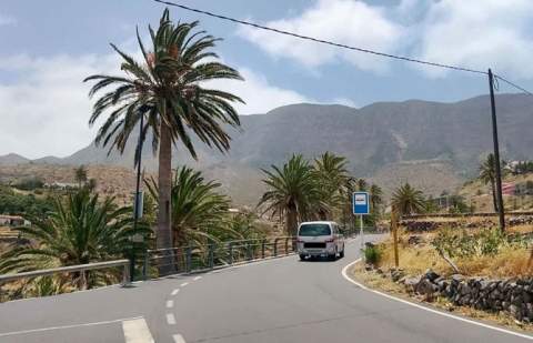 Iniciativa por La Gomera (IxLG) reclama la reposición de la marquesina de la parada de la Casa de la Miel de Palma