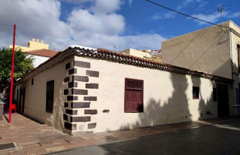 Iniciativa por La Gomera (IxLG) pregunta por el uso definitivo de la Real Casa de la Aduana