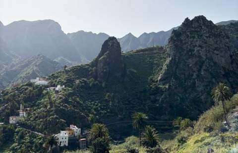 Iniciativa por La Gomera (IxLG) se interesa por la declaración de los roques de “Pedro y Petra” como Monumentos Naturales