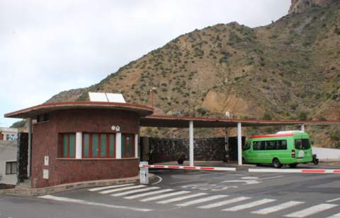 La Dama y Alojera contarán por primera vez con servicio de guagua los fines de semana y festivos