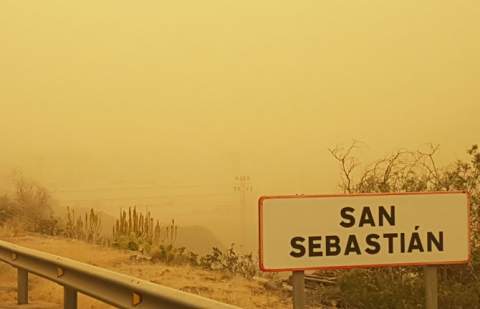 Sanidad recomienda a las personas más sensibles tomar precauciones ante la presencia de calima