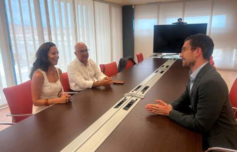 El acuerdo Canarias-Airbnb firmado en abril elimina diez mil alojamientos turísticos irregulares de la plataforma