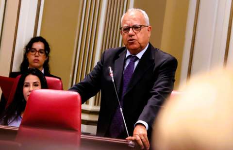 Curbelo exige una condonación de deuda justa para Canarias que no penalice la buena gestión financiera