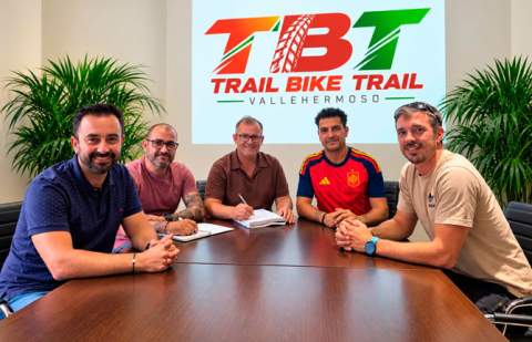 Vallehermoso presenta la ‘I Trail Bike’, una novedosa prueba deportiva por equipos que recorrerá el municipio en noviembre