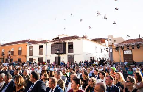 La Gomera reivindica la memoria y la democracia en el 534 aniversario de la partida de Colón