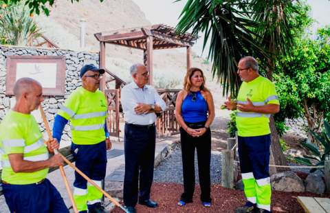 El programa de inserción laboral para mayores de 60 años avanza en los seis municipios de La Gomera