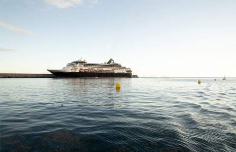El número de cruceristas en los puertos canarios cayó a la mitad en septiembre