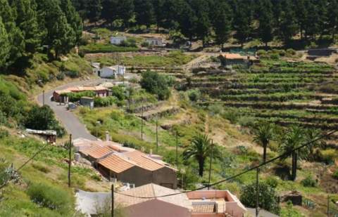 A licitación las obras de mejora de la pista de Igualero en Vallehermoso