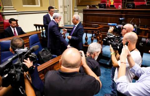 Curbelo pide al Estado y las comunidades autónomas una estrategia solidaria, compartida y duradera ante el reto migratorio en Canarias